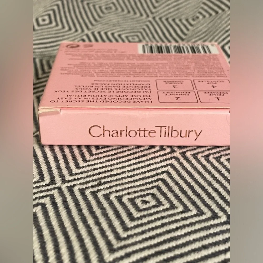 Charlotte Tilbury | Luxury Palette Of Pops in Pillow Talk | NIB